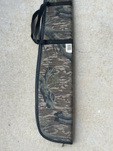 Load image into Gallery viewer, Vintage Allen Mossy Oak Treestand Camo Gun Case