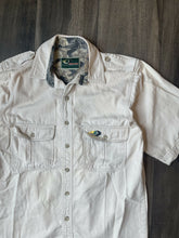 Load image into Gallery viewer, Vintage Mossy Oak Breakup Camo Shirt (S)