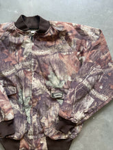 Load image into Gallery viewer, Vintage Realtree Advantage Timber Camo Bomber Jacket (L)