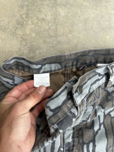 Load image into Gallery viewer, Vintage Duxbak TreeBark Camo Pants