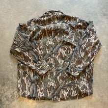 Load image into Gallery viewer, Vintage Mossy Oak Treestand Camo Button-Up Shirt (2XL)