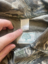 Load image into Gallery viewer, Vintage Mossy Oak Treestand Camo 3-Pocket Jacket (XL)
