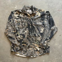 Load image into Gallery viewer, Vintage Mossy Oak Breakup Camo Button Up Shirt (S)