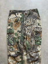 Load image into Gallery viewer, Vintage Rattlers Brand Realtree Camo Adjustable Waist Pants (M)