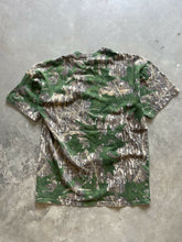 Load image into Gallery viewer, Vintage Mossy Oak Shadowleaf Camo T-Shirt (M)