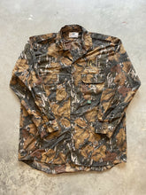 Load image into Gallery viewer, Vintage Mossy Oak Fall Foliage Camo Ducks Unlimited Strap Shirt (XL)