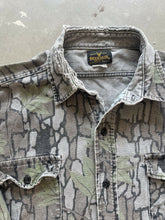 Load image into Gallery viewer, Vintage Faded/Distressed Trebark Camo Chamois Shirt (XL)
