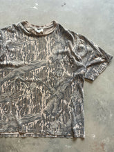 Load image into Gallery viewer, 90’s Distressed Mossy Oak Treestand Camo T-Shirt (L)