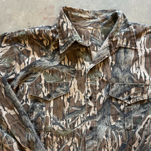 Load image into Gallery viewer, Vintage Mossy Oak Treestand Camo Button-Up Shirt (2XL)