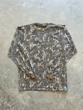 Load image into Gallery viewer, Vintage Mossy Oak Treestand Camo Long Sleeve Shirt (S)