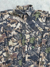 Load image into Gallery viewer, Vintage MossyOak Forest Floor Camo Chamios (L)