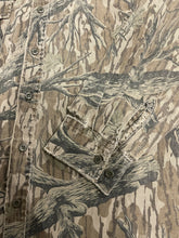 Load image into Gallery viewer, 1990’s Distressed Mossy Oak Treestand Camo Strap Shirt (L)