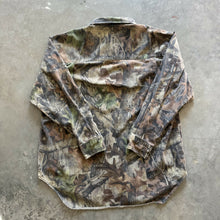 Load image into Gallery viewer, Vintage Duxbak Realtree Advantage Timer Camo Button Up Shirt (XL)