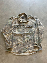 Load image into Gallery viewer, Vintage Faded Realtree Camo Chamois Shirt (2XL)