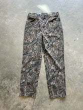 Load image into Gallery viewer, Vintage Cabela’s Mossy Oak Treestand Camo Denim Pants (M)