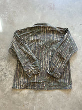 Load image into Gallery viewer, Vintage Realtree Camo 4-Pocket Jacket (L)