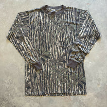 Load image into Gallery viewer, Vintage Realtree Camo Shirt (M)