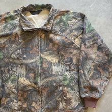 Load image into Gallery viewer, Vintage Realtree Advantage Timber Camo Jacket (3XL)