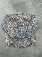 Load image into Gallery viewer, Vintage Mossy Oak Shadowgrass Chamois Button Up (XL)