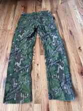 Load image into Gallery viewer, Mossy oak Full foliage hunting camo pattern pants men’s size 32x34 vintage 80s made in USA