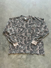 Load image into Gallery viewer, Vintage Mossy Oak Treestand Camo Southern Region Williamette Industries Shirt (XL)