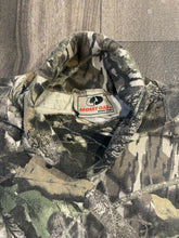 Load image into Gallery viewer, Vintage Mossy Oak Breakup Camo Turtleneck Shirt (M)