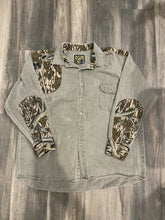 Load image into Gallery viewer, Vintage Scottish Greys Mossy Oak Treestand Camo Button-Up Shirt (XL)