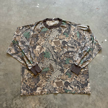 Load image into Gallery viewer, Vintage Realtree Advantage Camo Shirt (2XL)