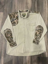 Load image into Gallery viewer, 1990’s Scottish Greys Mossy Oak Treestand Camo Button-Up Shirt (L)
