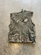 Load image into Gallery viewer, 2000’s Browning Breakup Bird Hunting Vest (L)