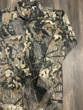Load image into Gallery viewer, Vintage Mossy Oak Breakup Camo Button-Up Shirt (S)