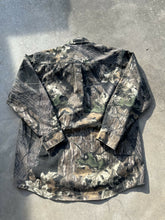 Load image into Gallery viewer, Vintage Mossy Oak Break Up Button Up (L)