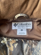 Load image into Gallery viewer, Vintage MossyOak Breakup Gen 1 Camo Two In One Columbia Jacket (M)