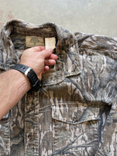 Load image into Gallery viewer, Vintage Mossy Oak Treestand Camo Chamois Shirt (2XL)