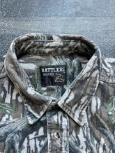 Load image into Gallery viewer, Vintage Rattlers Brand Mossy Oak Treestand Camo Chamois Shirt (2XL)