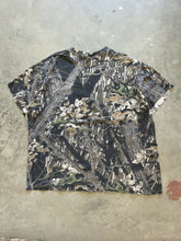 Load image into Gallery viewer, Vintage Mossy Oak Breakup Camo Cut Sleeve Shirt (2XL)