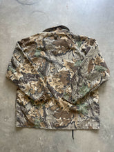 Load image into Gallery viewer, Vintage Realtree Camo Jacket (L)