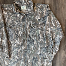 Load image into Gallery viewer, 1990’s Mossy Oak Treestand Camo Chamois Shirt (M)