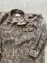 Load image into Gallery viewer, 1990’s Mossy Oak Greenleaf Camo Chamois Shirt (2XL)