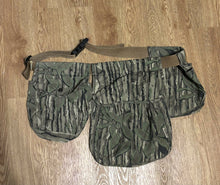Load image into Gallery viewer, Vintage Fieldline 3 Pouch Belt/Fanny Pack