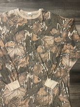 Load image into Gallery viewer, 1990’s Mossy Oak Fall Foliage Camo Long Sleeve Shirt (2XL)