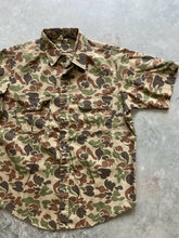 Load image into Gallery viewer, Vintage Duck Camo Short Sleeve Button Up Shirt (XL)