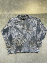 Load image into Gallery viewer, 90’s Gen 1 MossyOak Breakup Camo Mock Neck Shirt (M) 🇺🇸