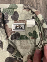 Load image into Gallery viewer, Vintage Duxbak Duck Camo Chamois Shirt (M)