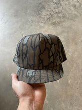 Load image into Gallery viewer, Vintage Trebark Camo Short Bill Hat