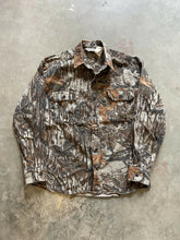 Load image into Gallery viewer, Vintage Realtree Extra Brown Camo Chamois Shirt (M)