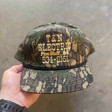 Load image into Gallery viewer, Vintage Camo T&amp;N Electric Rope Hat