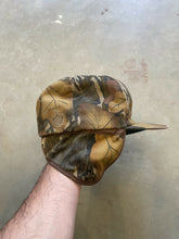Load image into Gallery viewer, Vintage Mossy Oak Fall Foliage Camo Trapper Hat (L)