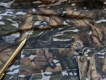 Load image into Gallery viewer, Mossy oak vintage fall foliage hunting camo made in UsA 80s men’s size medium hunting pants