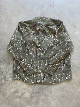 Load image into Gallery viewer, Vintage Winchester Camo Chamois Shirt (L)